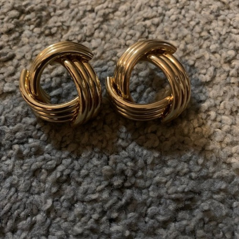 Gold Fashion Earrings